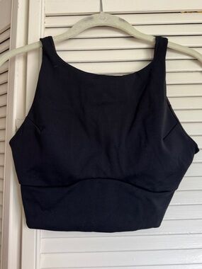 Women's Black Cropped Tank Top — Sleek Supportive Fit